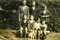 Flynn Family, Faha