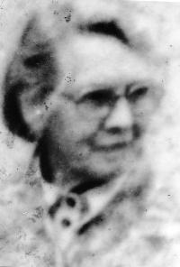 Lena Walsh (Nee Keating), Comeragh, Kilrossanty
