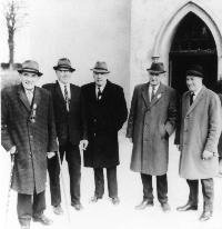 Republicans At Kilrossanty Church Easter Sunday  